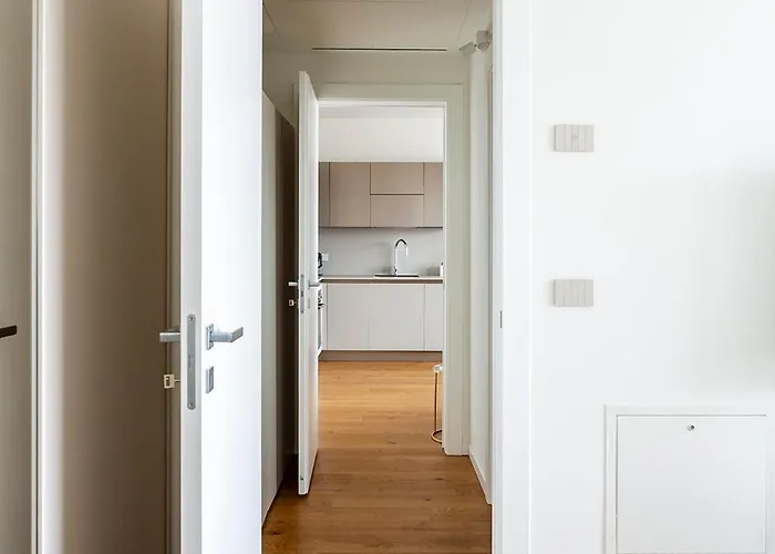 The Luxe Naviglio - 5 Min From Metro M4 Frattini